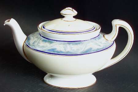 The Tewkesbury Teapot & Lid