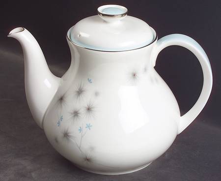 Thistledown Teapot & Lid by Royal Doulton