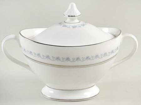 Tiara Sugar Bowl & Lid