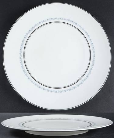 Tiara Low Footed Cake Plate