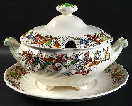 Tintern Tureen & Lid w/Underplate