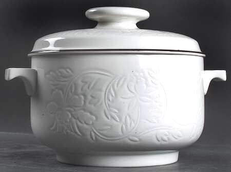 Ting Brown 2.5 Qt Round Covered Casserole