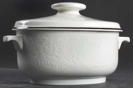 Ting Brown 2.5 Quart Oval Covered Casserole