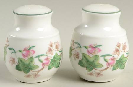 Tiverton Salt & Pepper Set