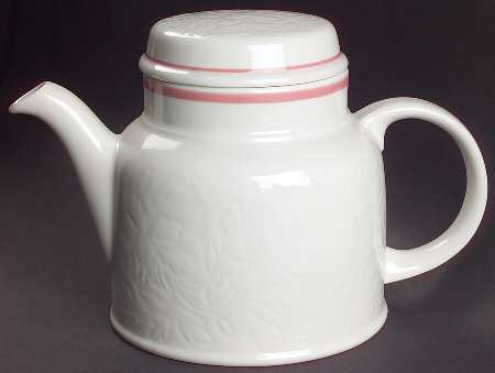 Tracery Coral Teapot & Lid