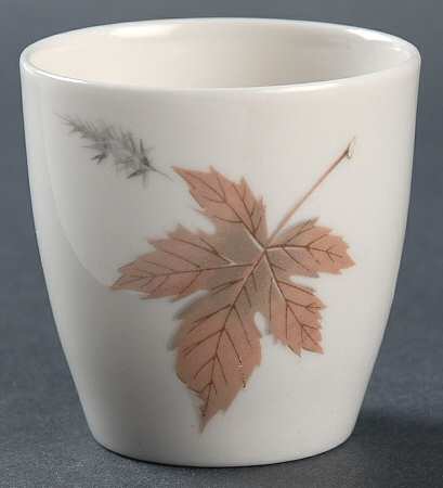 Tumbling Leaves Single Egg Cup