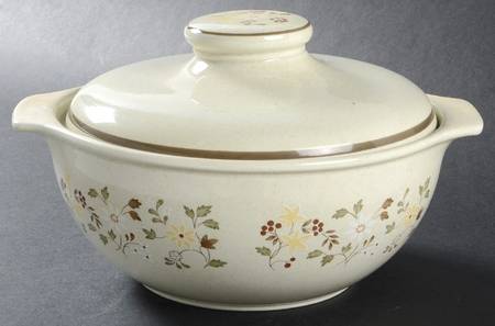 Uplands 1.5 Qt Round Covered Casserole