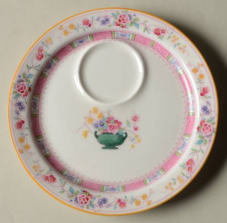 Urn Plate for Dessert Plate & Cup Set