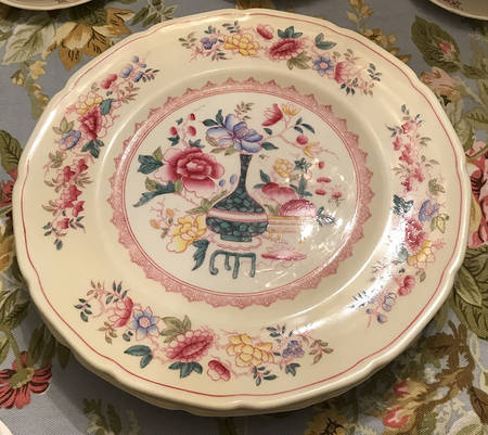 V1104 Dinner Plate