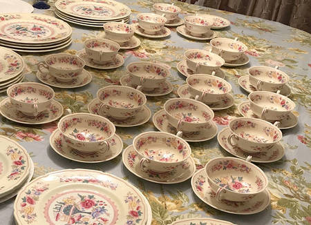V1104 Footed Cream Soup Bowl & Saucer Set
