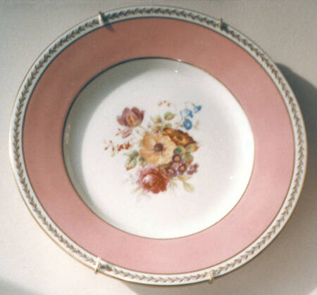 V1855 Dinner Plate