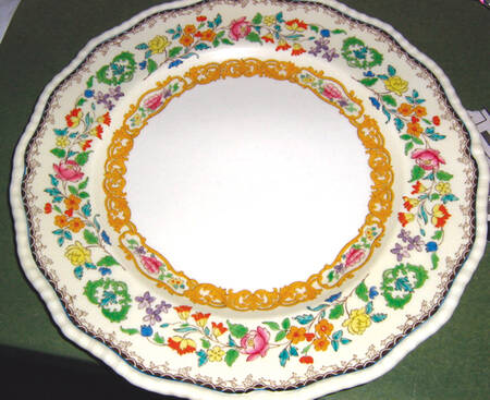 V965 by Royal Doulton