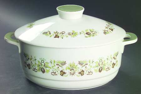 Vanity Fair 2 Qt Oval Oven To Table Covered Casserole