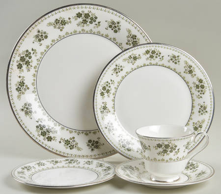 Valley Green 5 Piece Place Setting