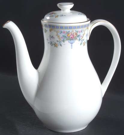 Vail Coffee Pot & Lid