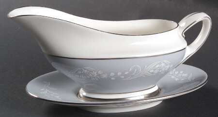 Valleyfield Gravy Boat & Underplate