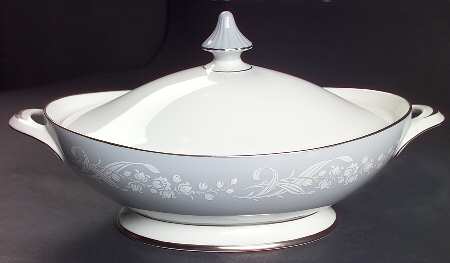 Valleyfield Oval Covered Vegetable