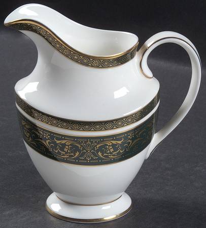 Vanborough Green Creamer