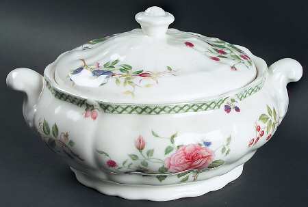 Victorian Garden Round Covered Vegetable