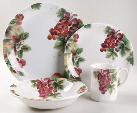 Vintage Grape 32  Piece Estate Set