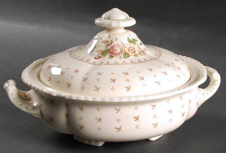 Warwick Round Covered Vegetable
