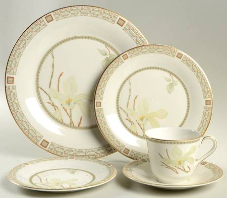White Nile 40 Piece Estate Set