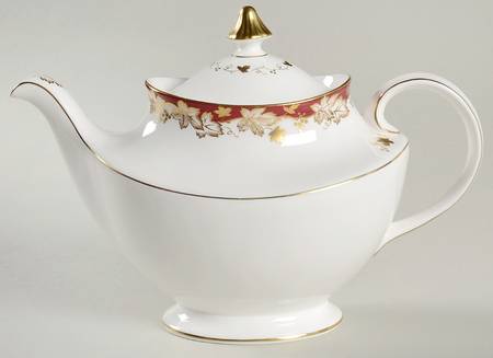 Winthrop Teapot & Lid
