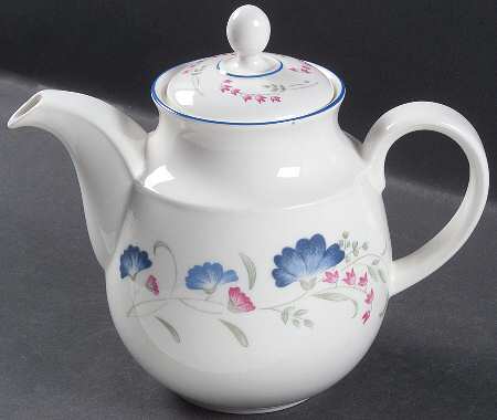 Windermere Teapot & Lid