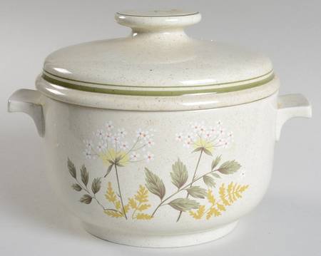 Will O' The Wisp (Double Green Lne) 1.25 Qt Round Covered Casserole