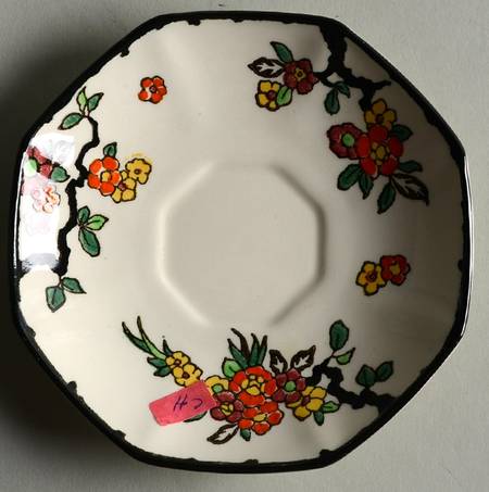 Woburn Black (No White Flowers) Saucer
