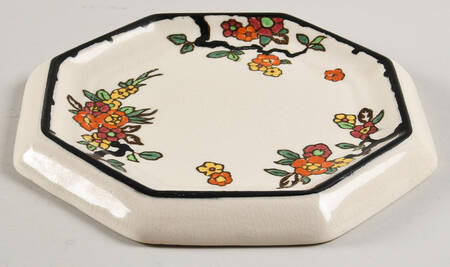 Woburn Black (No White Flowers) Trivet