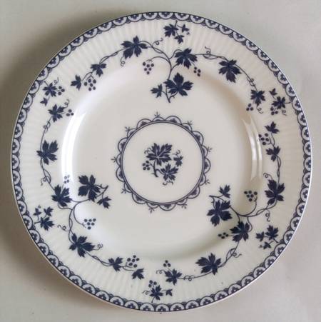 Yorktown Bread & Butter Plate by Royal Doulton