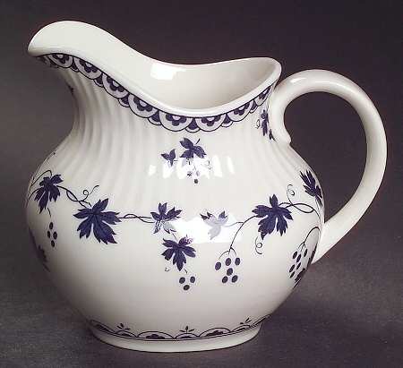 Yorktown Mini Creamer
