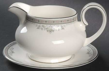 York Gravy Boat & Underplate
