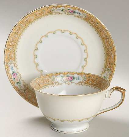 RDB2 (JAPAN) Footed Cup & Saucer Set
