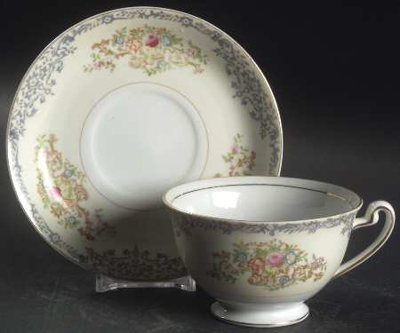 RDB7 Footed Cup & Saucer Set