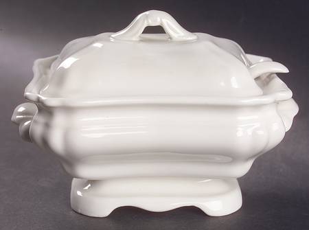Heirloom Mini Tureen w/Lid & Ladle
