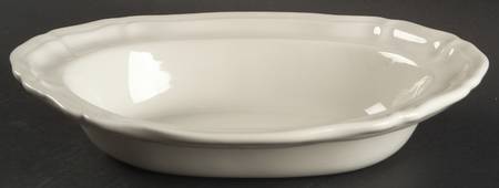 Heirloom 9" Oval Vegetable Bowl