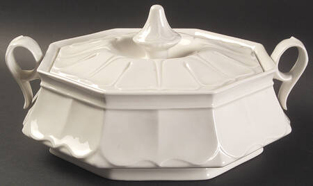 Sydenham Round Covered Vegetable by Red Cliff