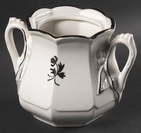 Tea Leaf Sugar Bowl No Lid by Red Cliff