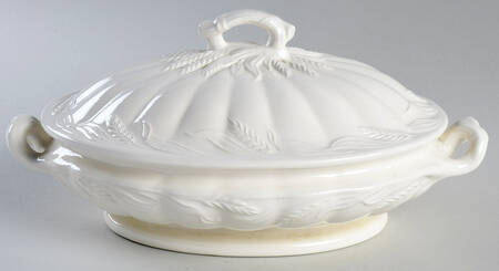 Wheat (Ribbed) Oval Covered Vegetable by Red Cliff