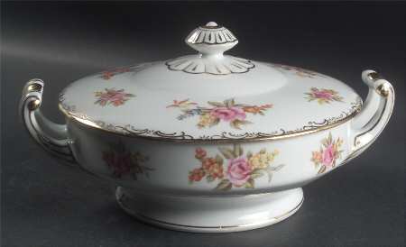 Belle Rose Round Covered Vegetable
