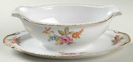 Belle Rose Gravy Boat with Attached Underplate