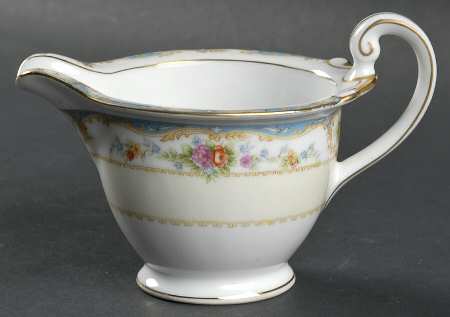 Bienville (Floral Center) Creamer