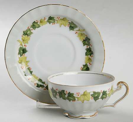 Lawndale Footed Cup & Saucer Set