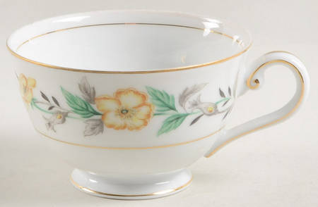 Loraine Footed Cup