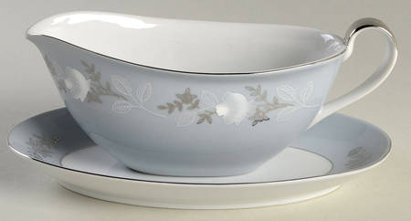 Platina Gravy Boat & Underplate