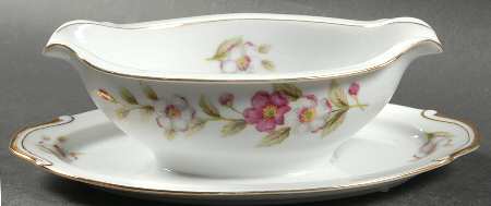 Spring Tine Gravy Boat with Attached Underplate