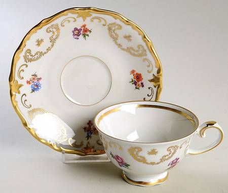 6157P Footed Cup & Saucer Set