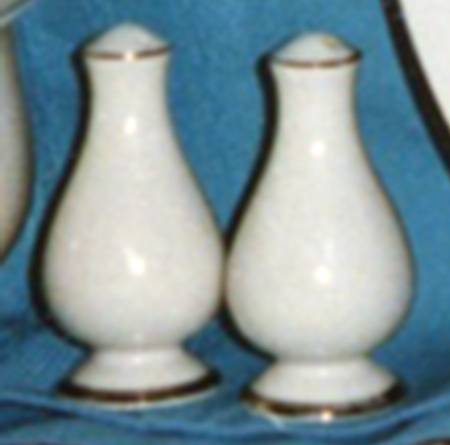 Dusty Rose Salt & Pepper Set